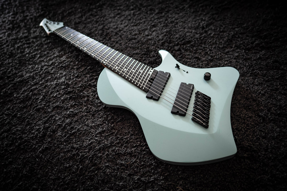 J Larada 8 // Sage [Roasted Maple Neck]