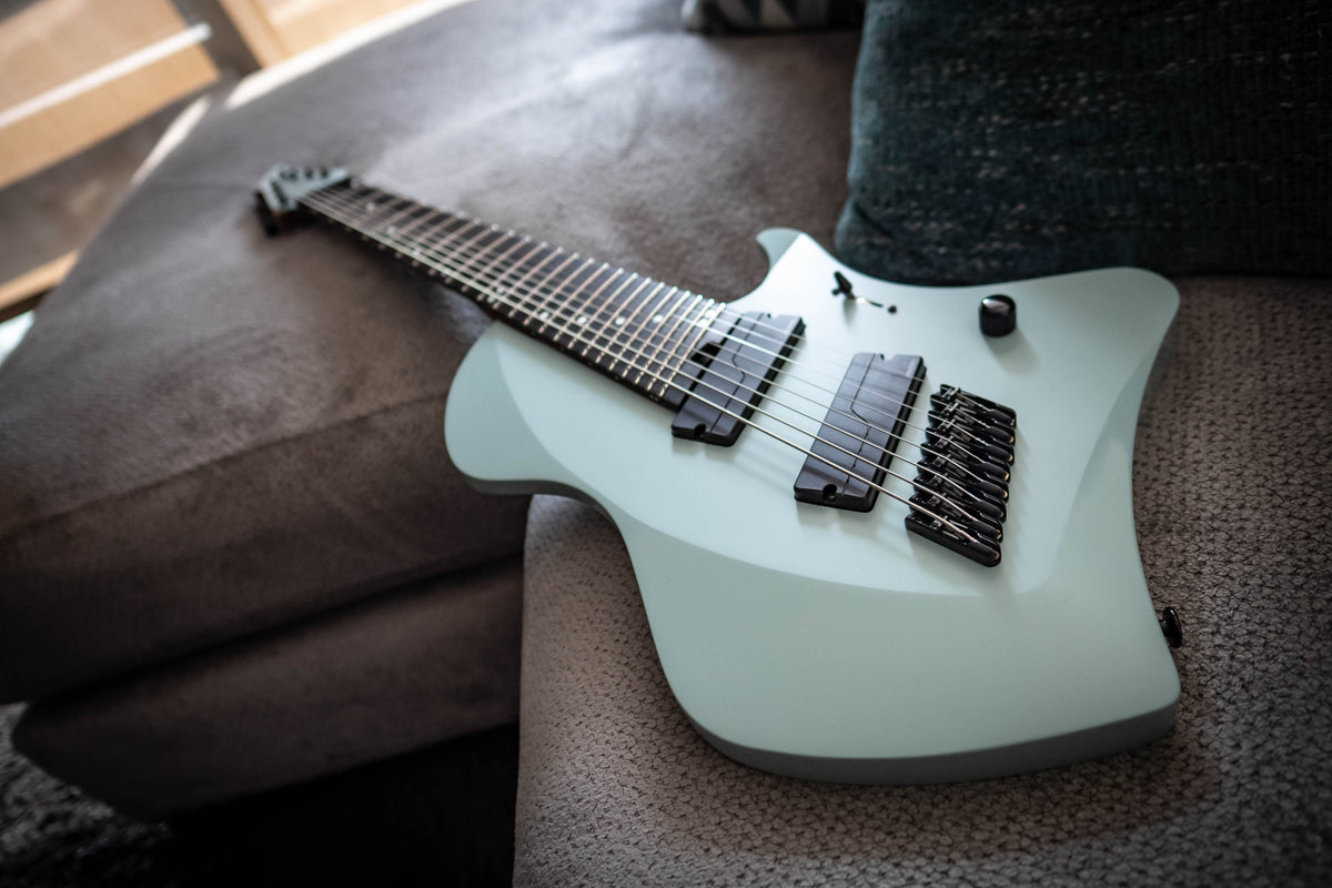 J Larada 8 // Sage [Roasted Maple Neck]