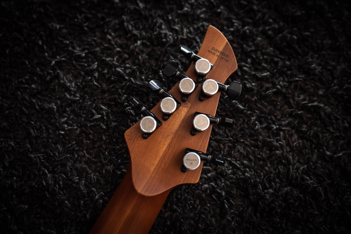 J Larada 7 // Shell Pink [Roasted Maple Neck + FB]