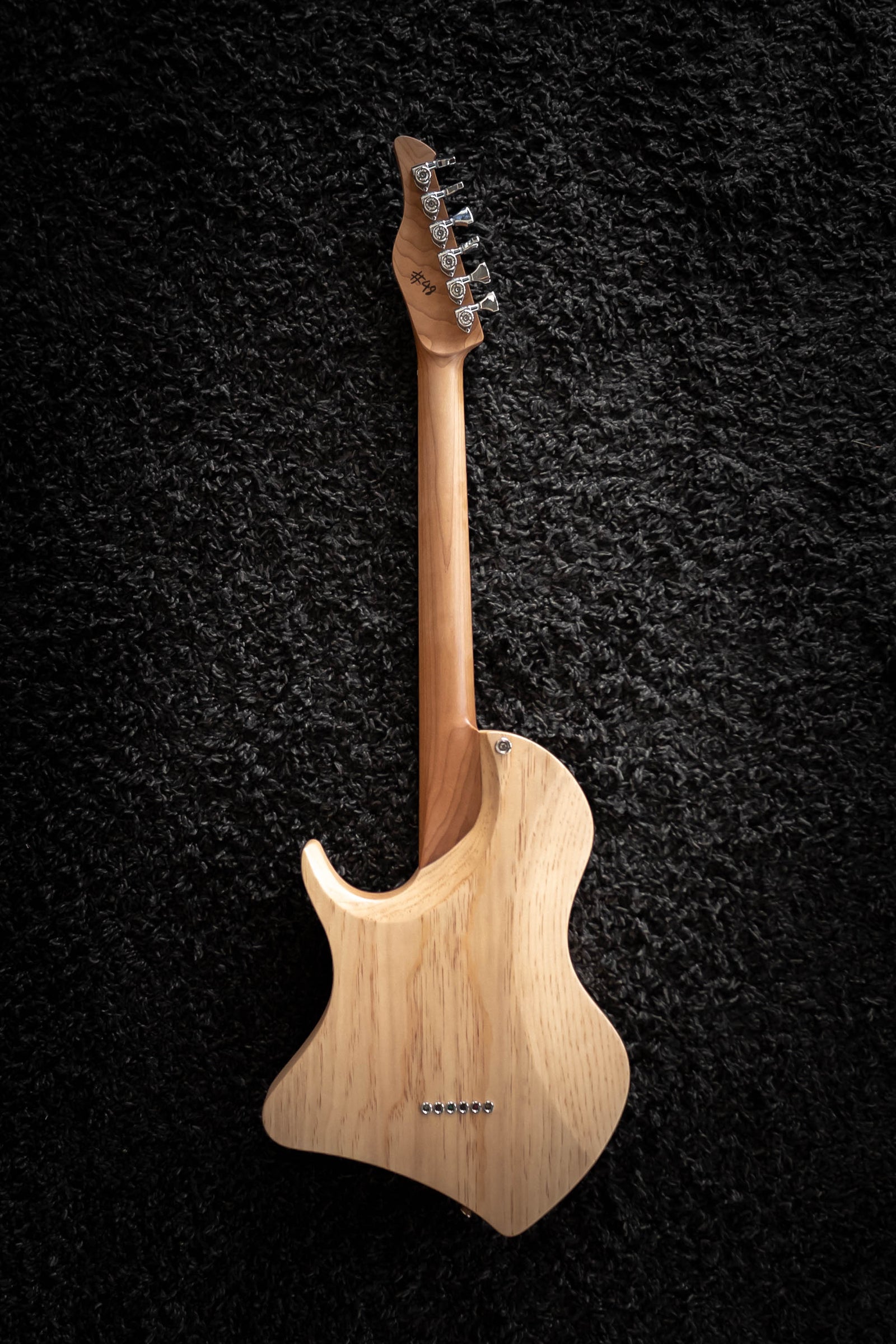 LARADA SPACE T // Solarbeam Yellow