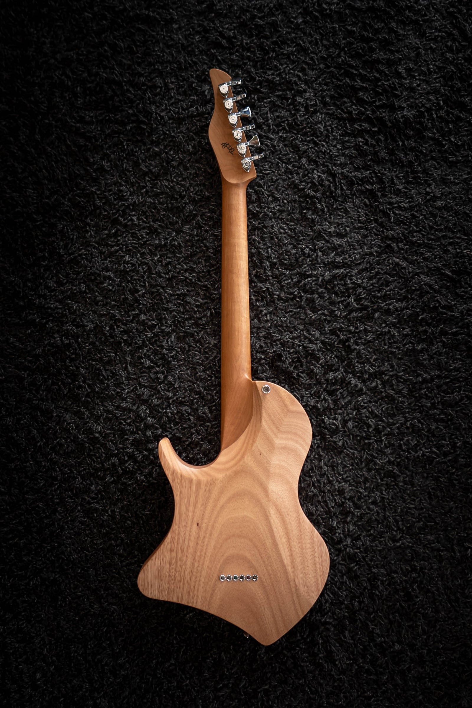 LARADA SPACE T // Violinburst