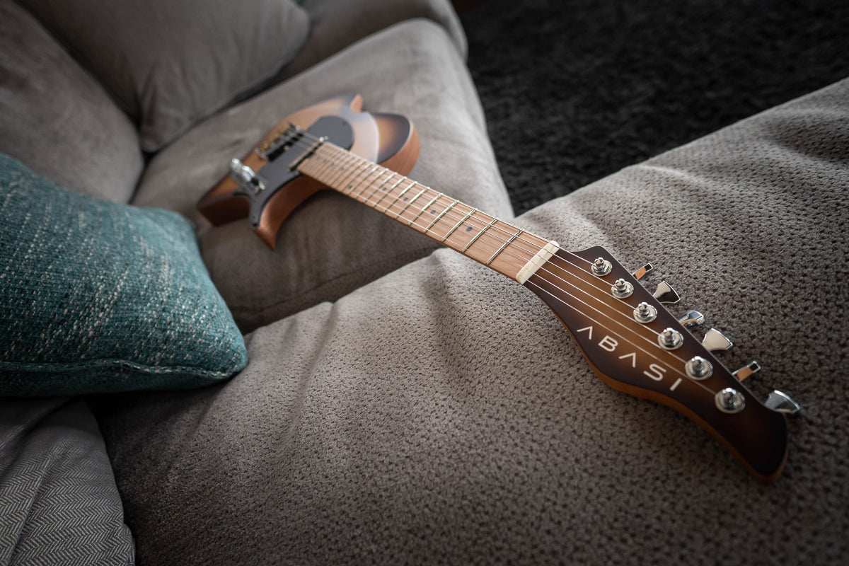 LARADA SPACE T // Violinburst