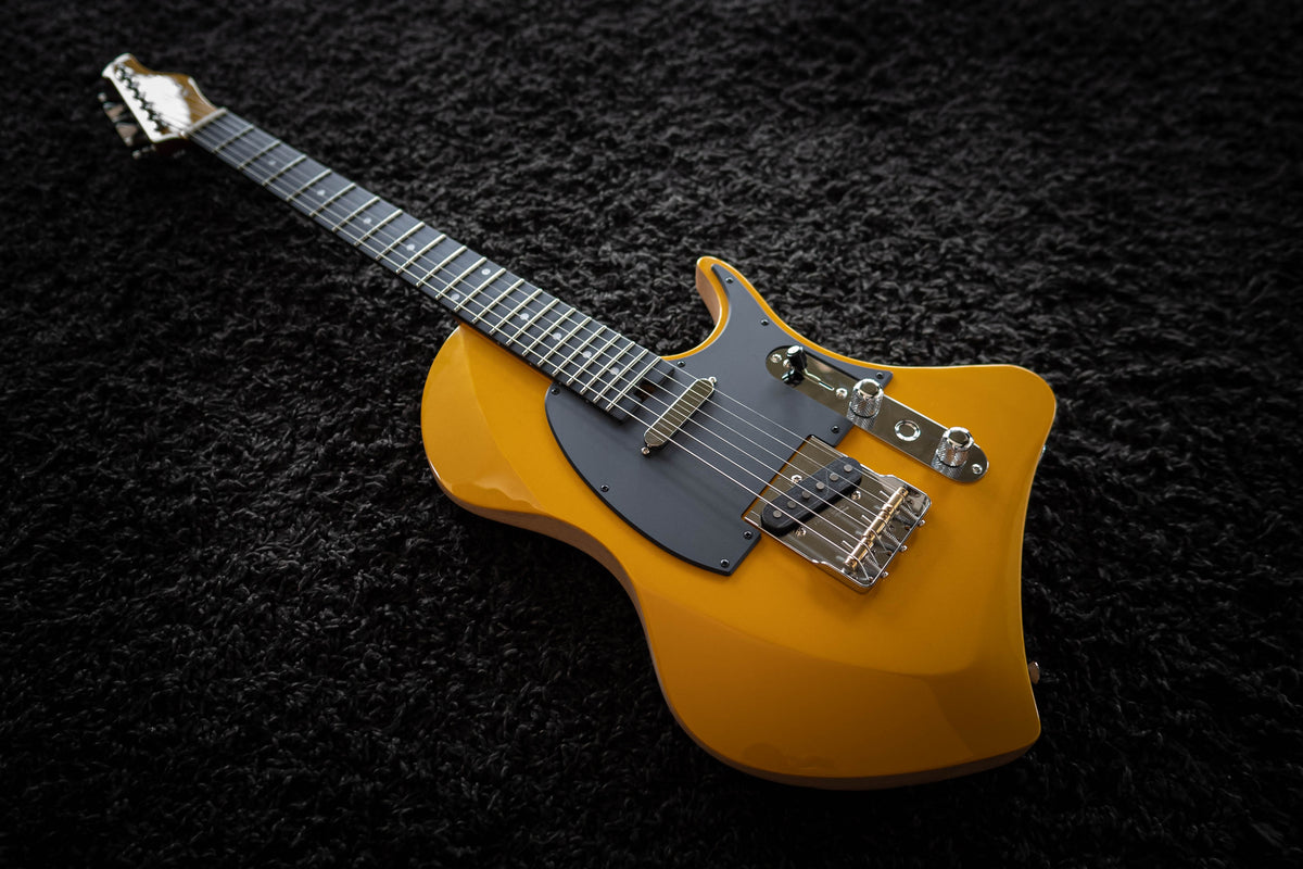 LARADA SPACE T // Solarbeam Yellow