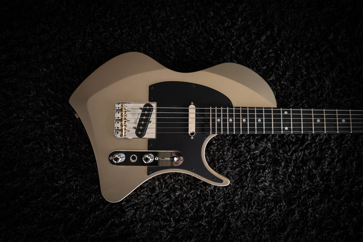 LARADA SPACE T // Champagne (Sugar Pine Body)