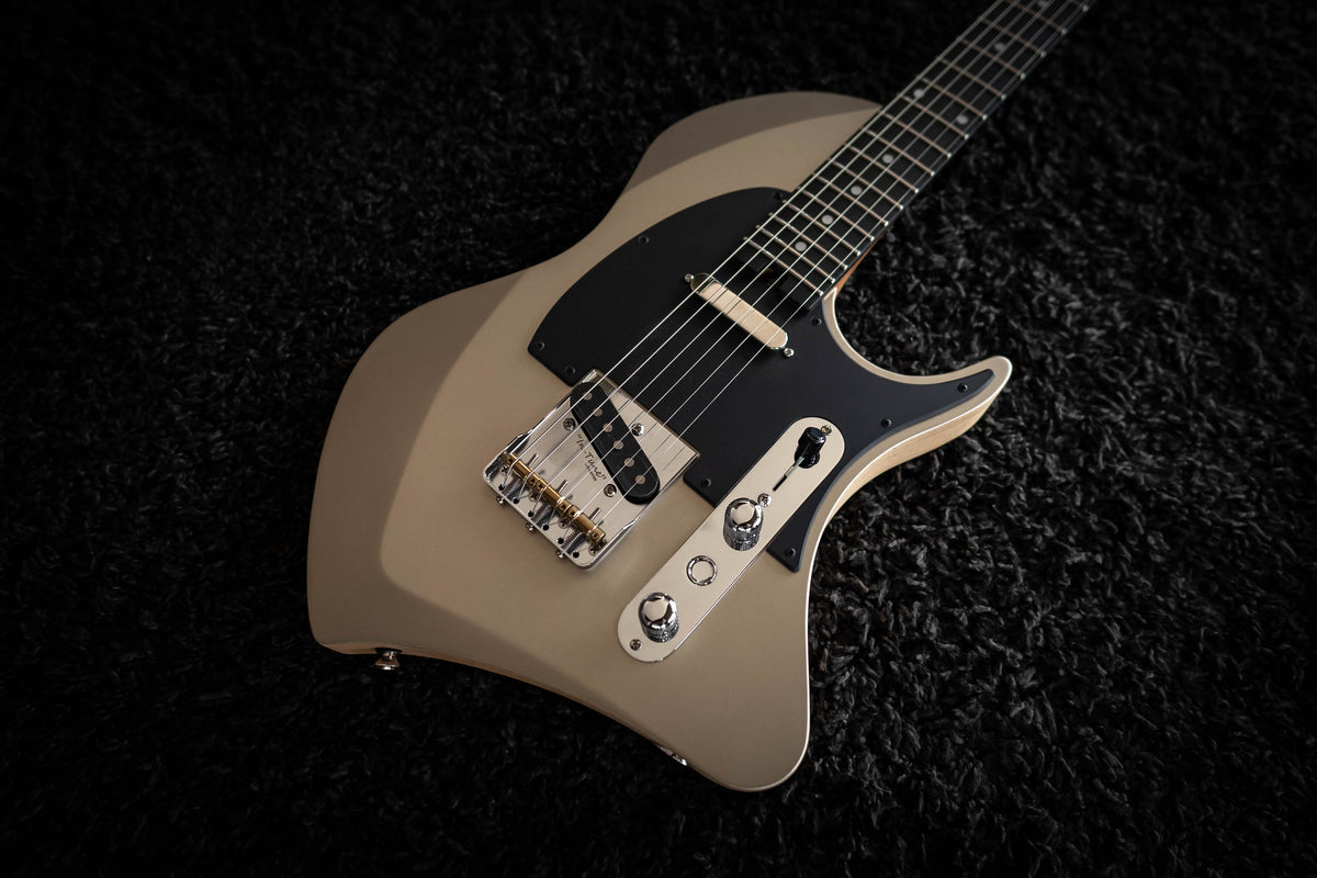 LARADA SPACE T // Champagne (Sugar Pine Body)